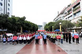 霍勒迪：我需要适应不同的情况 可能防大个也可能防小个